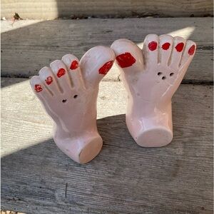 Bare foot 1970 s salt and pepper.